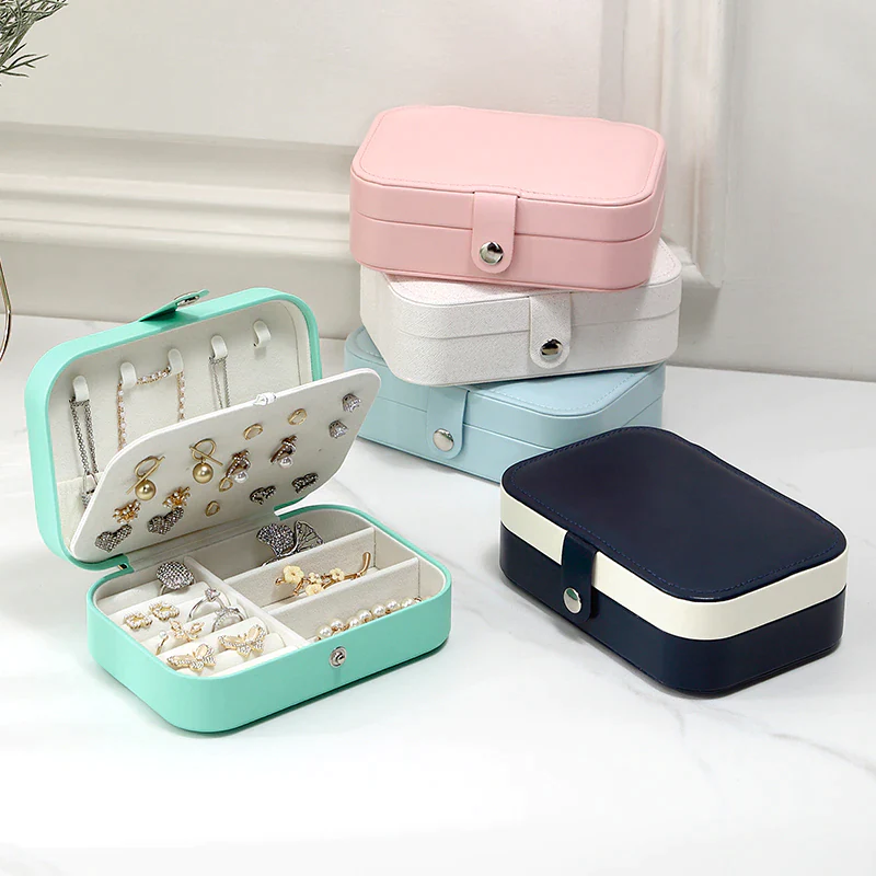 Emblème Latéral Pour Tracteur International / McCormick - Remplace La Référence 362389R1